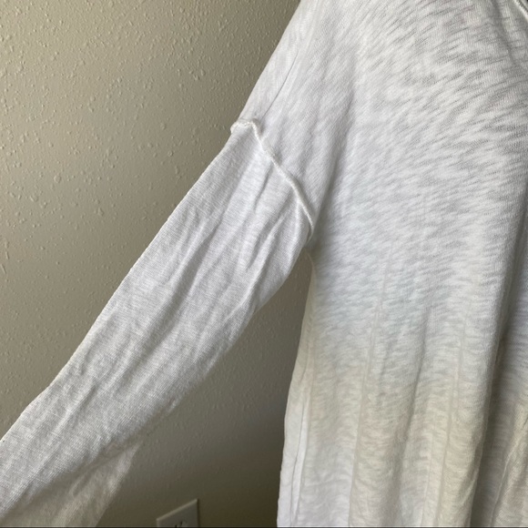 Sharkbite Hem White Tunic long sleeve V Neckline Blouse Top Oversized Fl… - Picture 4 of 6